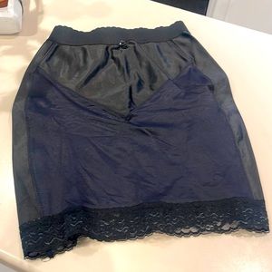 Aubergine Skirt Shapewear (M)